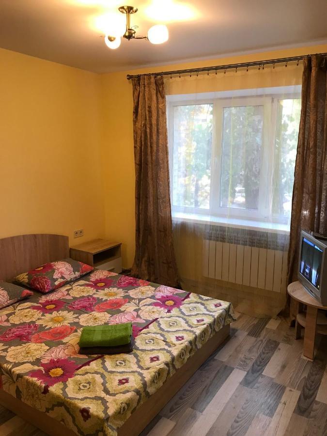 Киев Сдам Посуточно Ул Доброхотова 28 Daily Rent Kyiv St Dobrokhotova 28 Apartman Kültér fotó